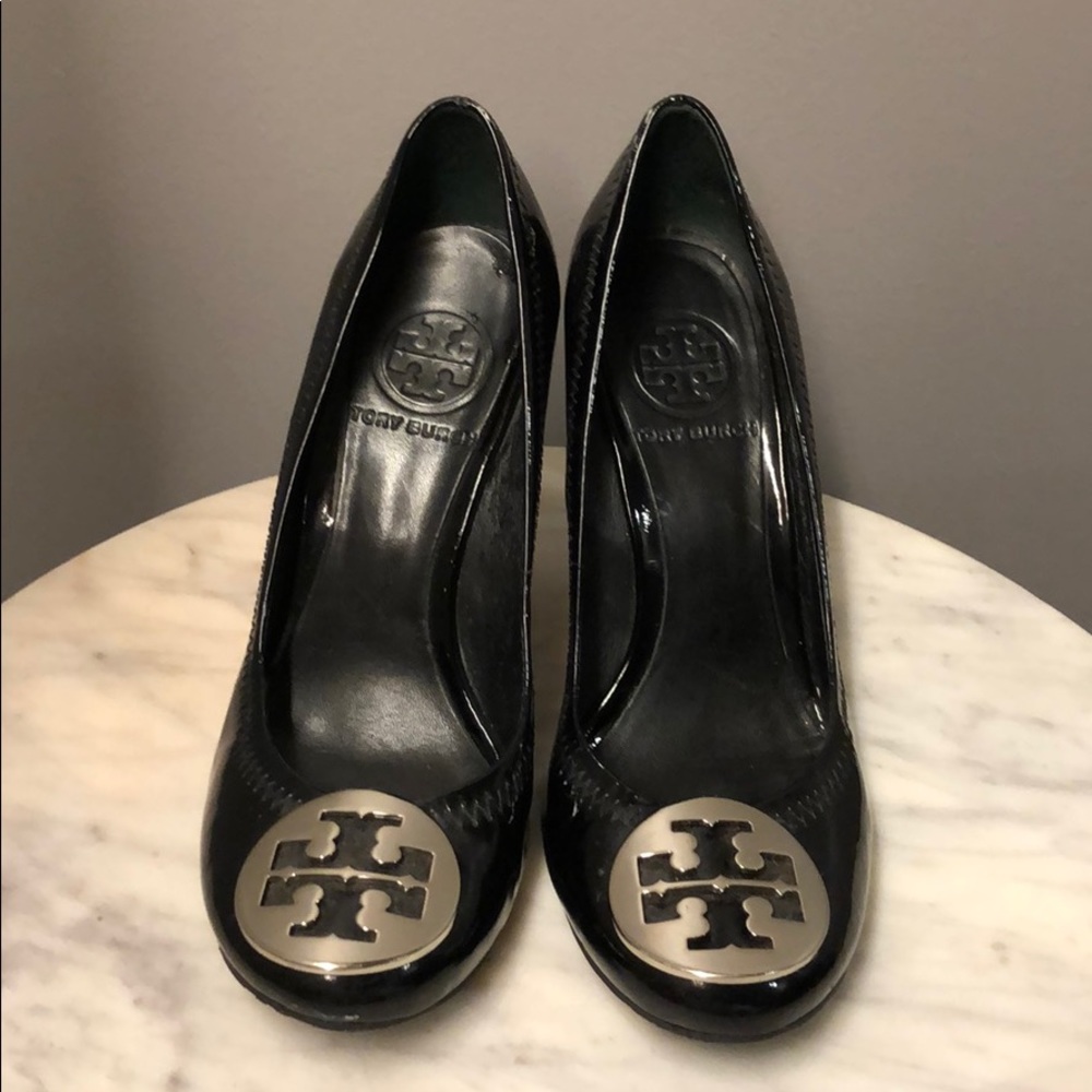 Tory Burch Black Patent Leather Wedge Size 5